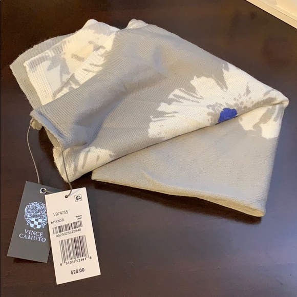 NWT Vince Camuto fashion scarf - Picture 1 of 4